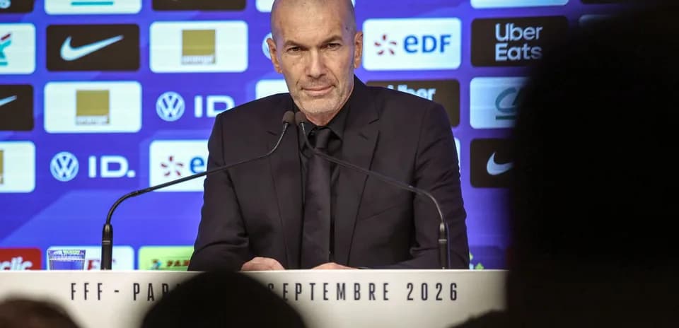 Zinedine Zidane at press conference podium