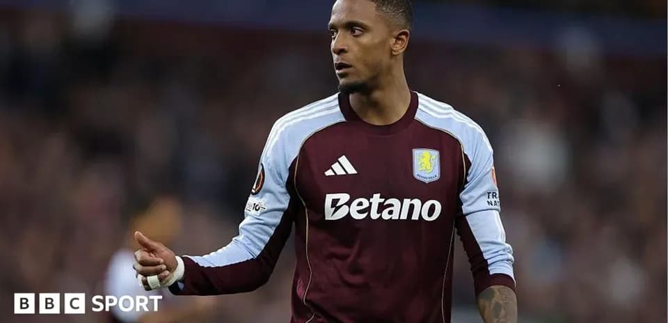 Futbolchi maydonda harakatda, Aston Villa formasida