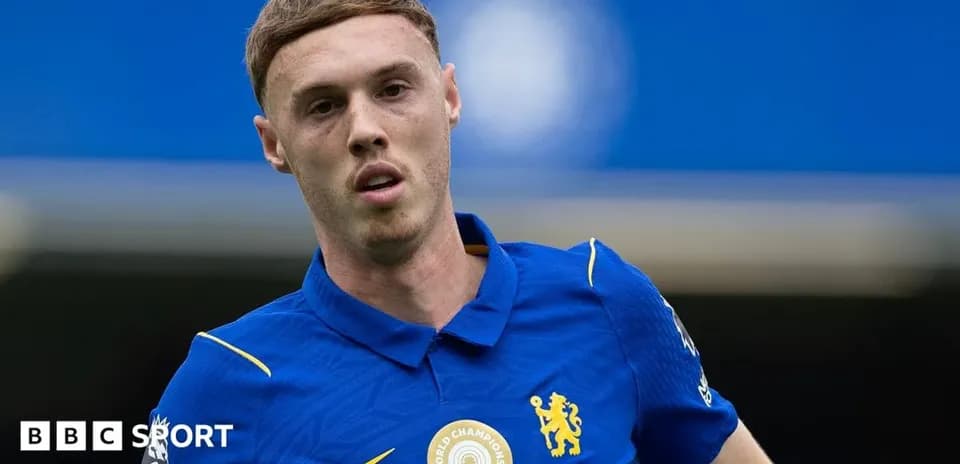 Futbolchi Chelsea formasida maydonni tark etmoqda