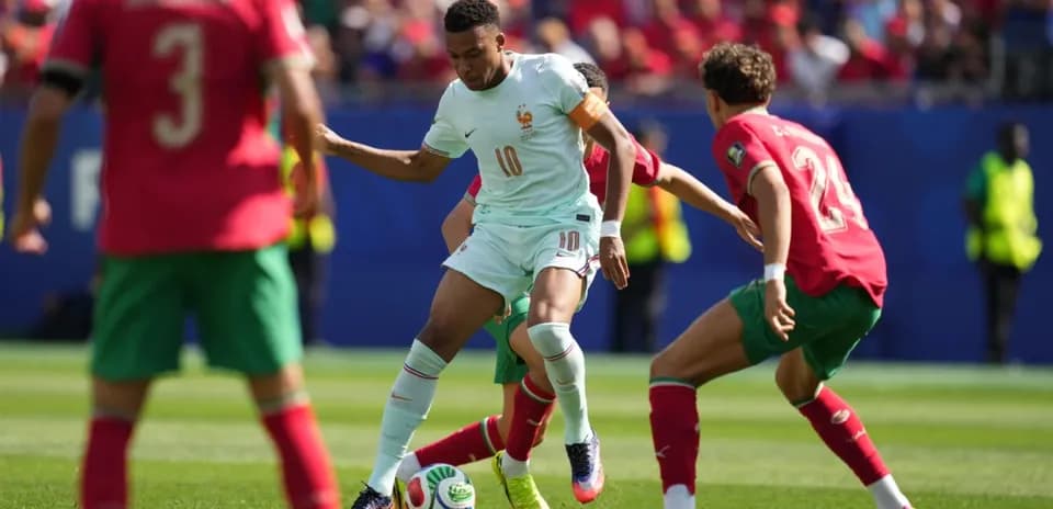 Fransiya va Marokash o'rtasida futbol musobaqasi