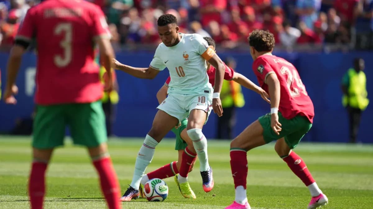 Fransiya va Marokash o'rtasida futbol musobaqasi