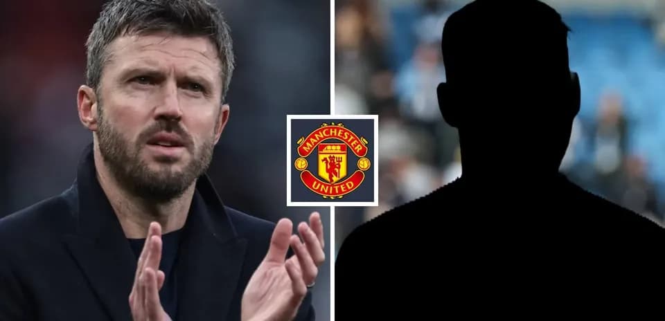 Manchester United coach gesturing during match