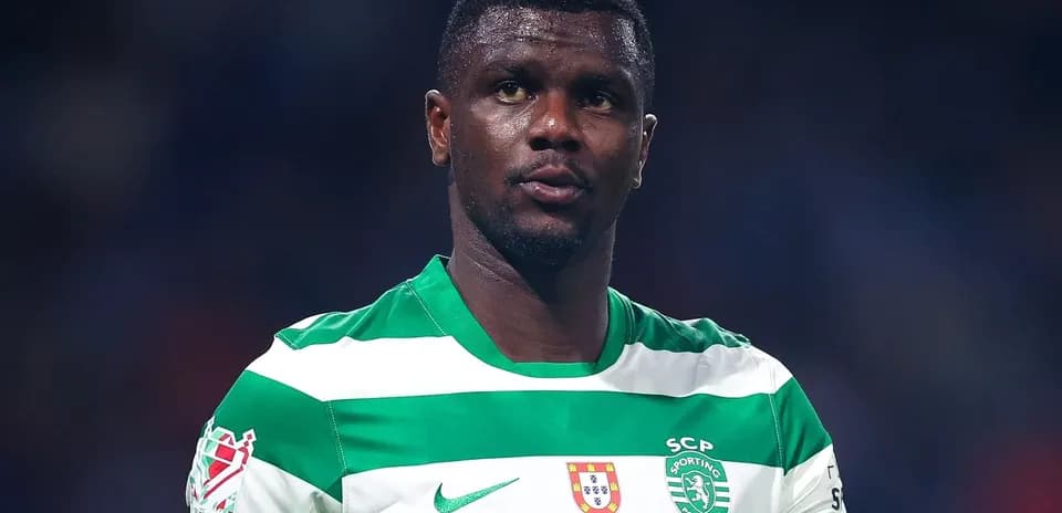 Futbolchi Sporting CP formasida, o'yin davomida