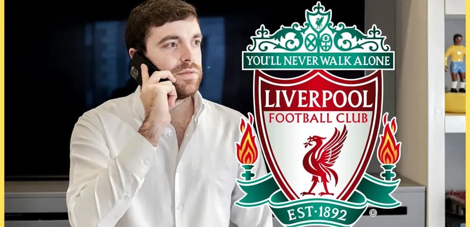 Kishi bilan telefon orqali suhbatlashayotgan erkak