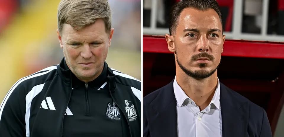 Two football managers during a match preparation
