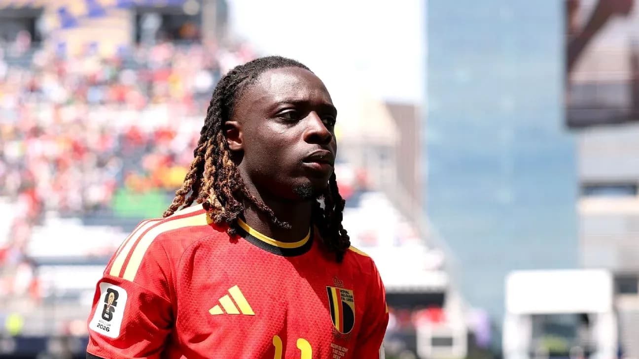Futbolchi Belgiya formasida maydonga chiqmoqda