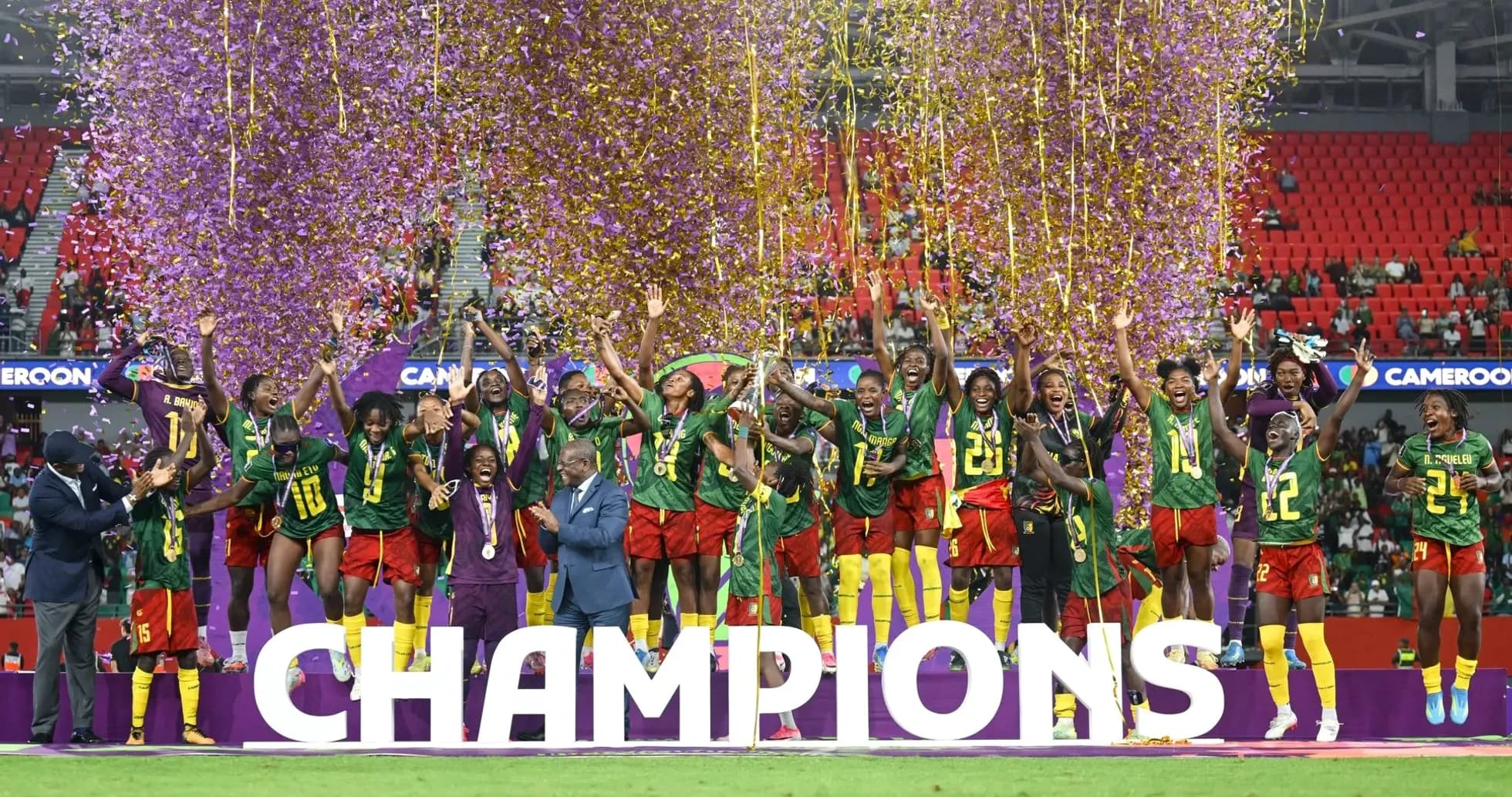 Kameroon jamoasi chempionlikni nishonlayapti