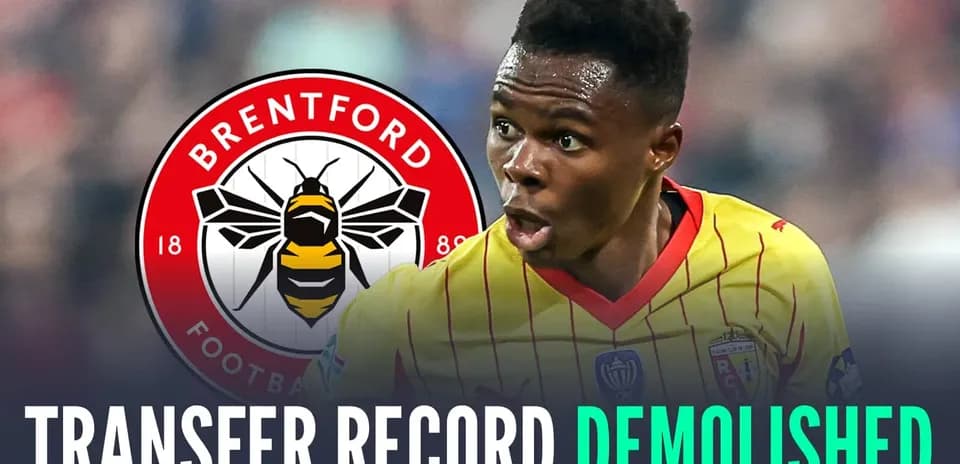 Futbolchi Brentford logosi bilan transfer yangiliklari