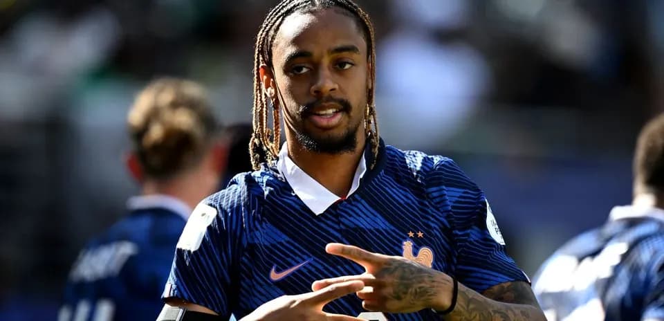 Futbolchi jamoasi uchun tayyorgarlik paytida