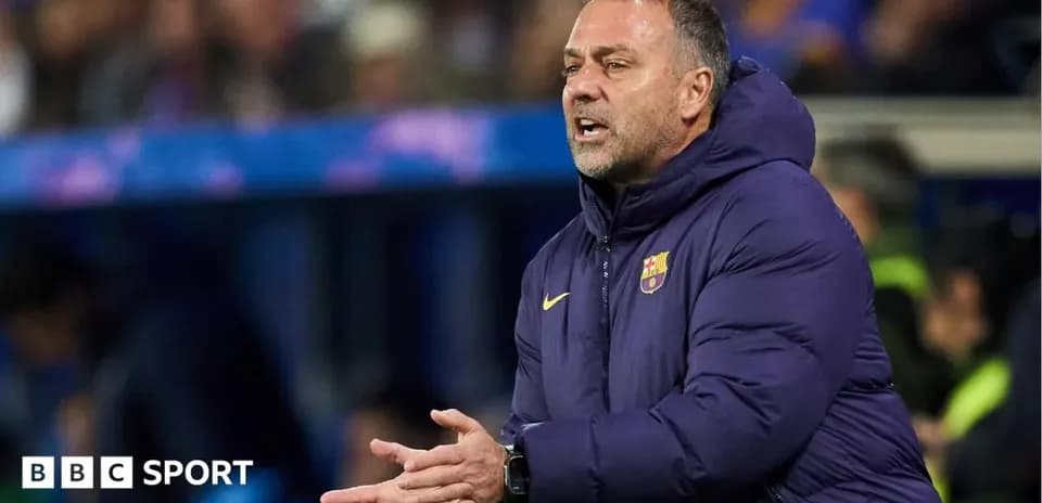Menejer Barcelona o'yin davomida ko'rsatmalar bermoqda