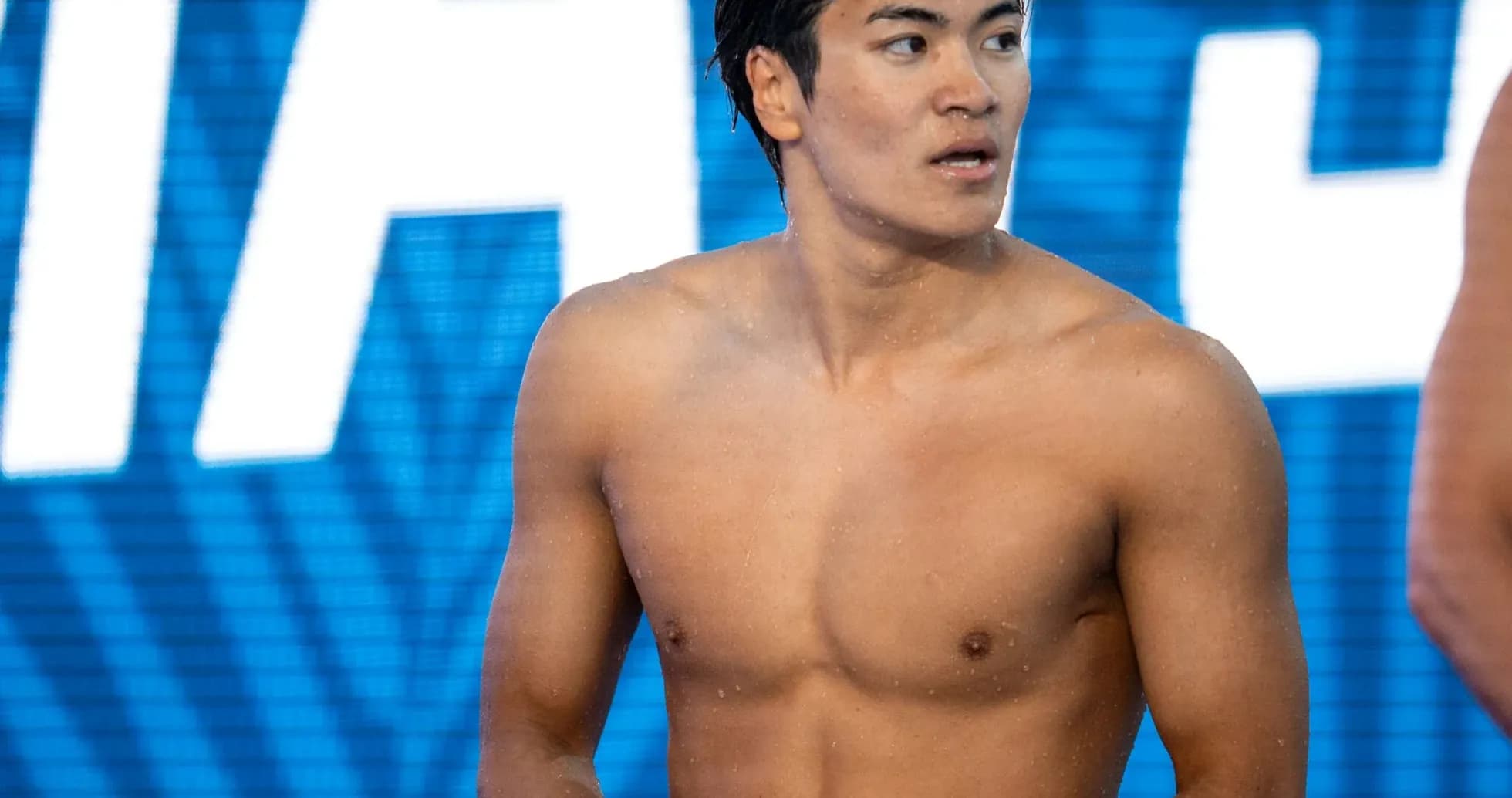 Yuzuru Hanyu preparing for diving competition