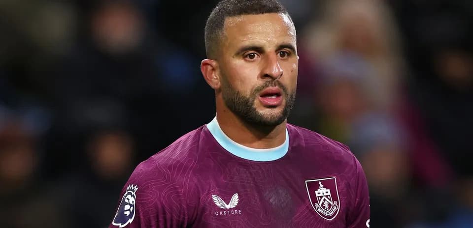 Futbolchi Burnley formasi bilan maydonda