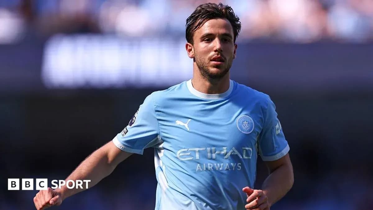 Futbolchi maydonda harakatda, Manchester City formasida