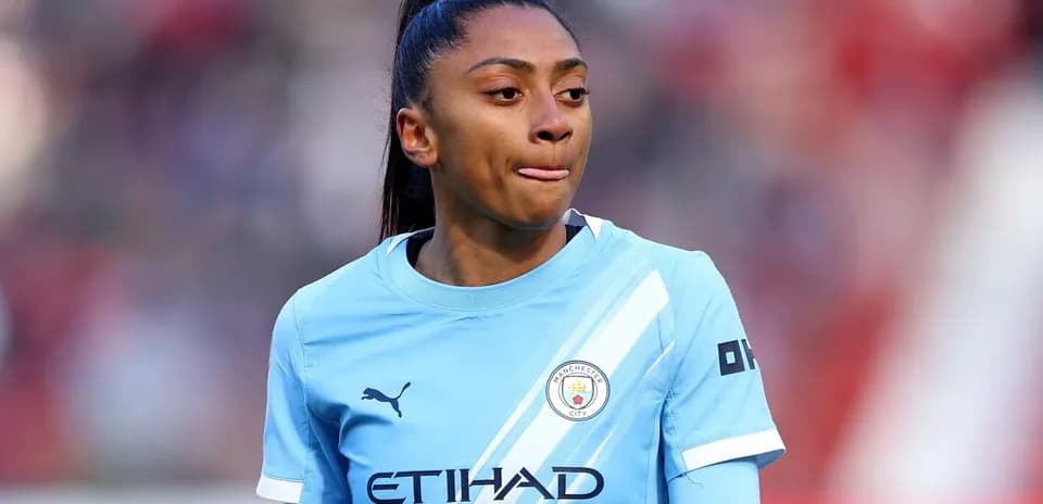 Manchester City player during match preparation