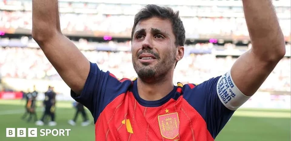 Futbolchi Ispaniya terma jamoasi formasida