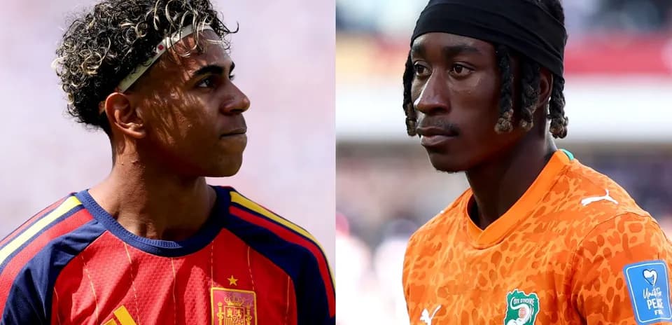 Ispaniya va Kosta-Rika futbolchilari o'zaro qarshilikda