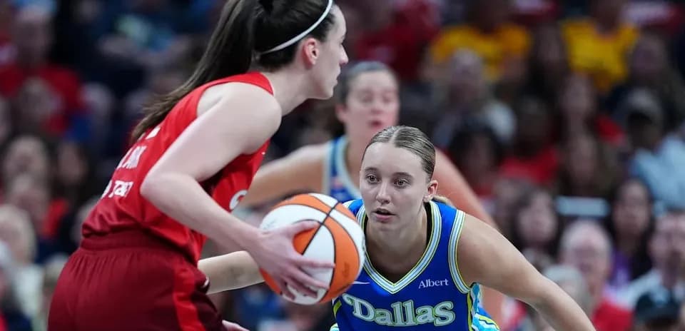 Dastan o'ynayotgan basketbolchilar bir-biriga yaqinlashmoqda