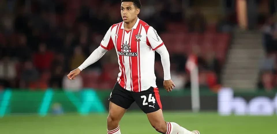 Futbolchi raqami 24 maydonda harakatda