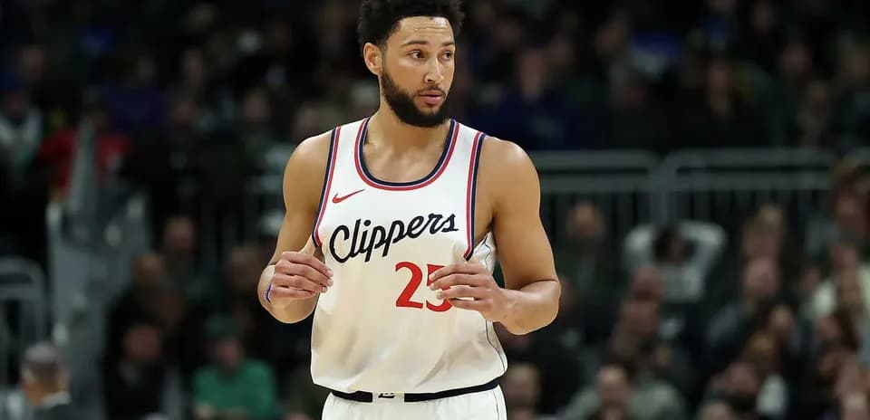 Basketball player in Clippers uniform during game