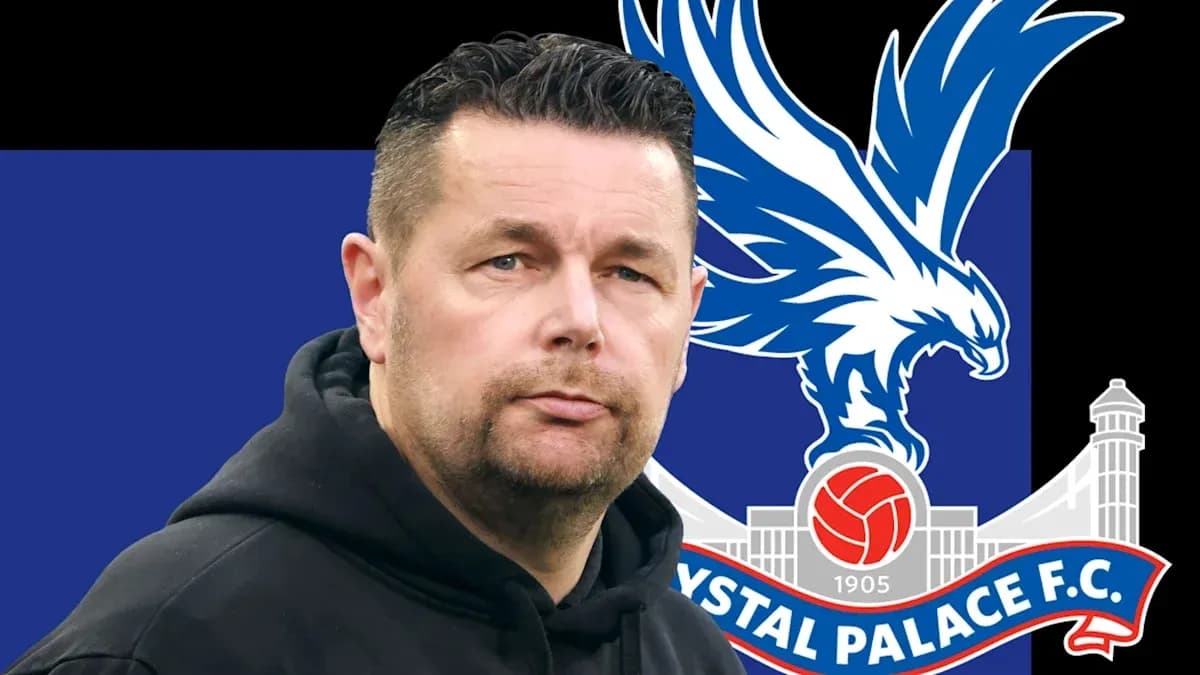 Menedjer Crystal Palace F.C. oldida turibdi