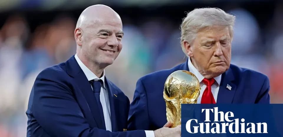 Gianni Infantino and Donald Trump with World Cup trophy