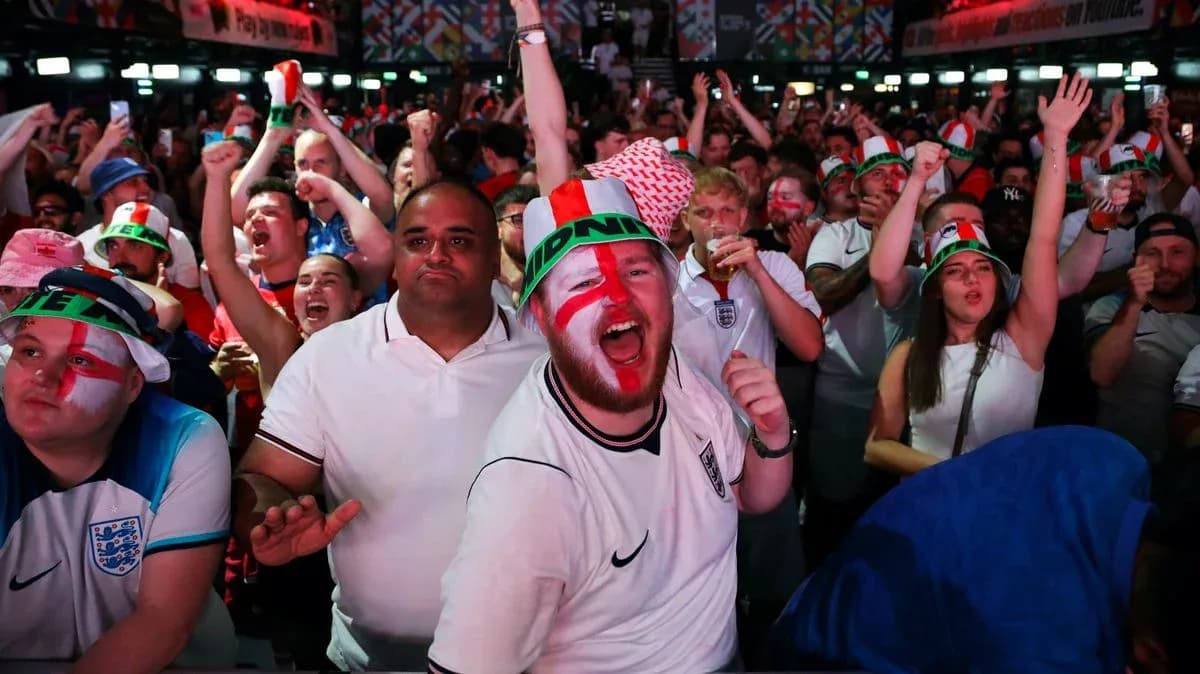 Futbol muxlislari ingliz bayroqlari bilan hayajonlanmoqda