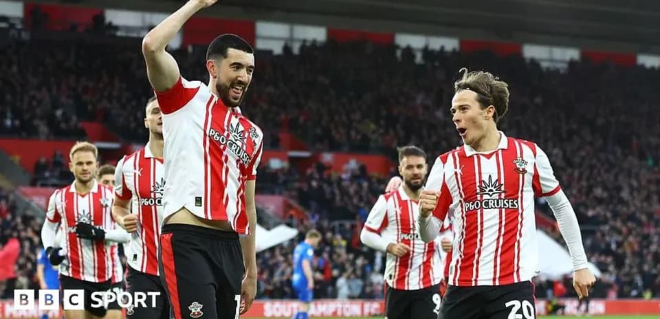 Southampton players celebrating a goal in match