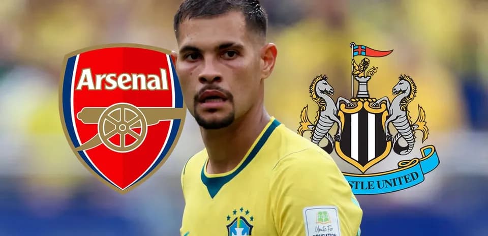 Futbolchi Brazil formasi libosida o‘tirgan