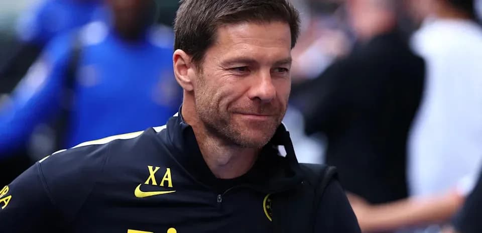 Xabi Alonso arriving for match day preparations