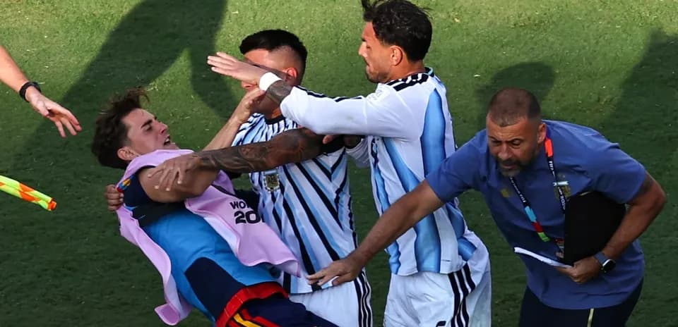 Argentinian players celebrating on the pitch