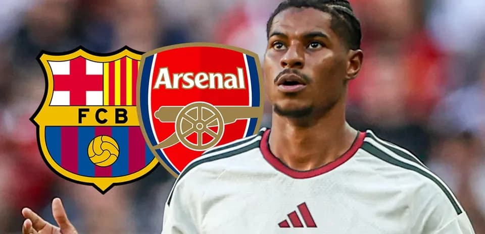 Futbolchi va Barcelona va Arsenal logotiplari