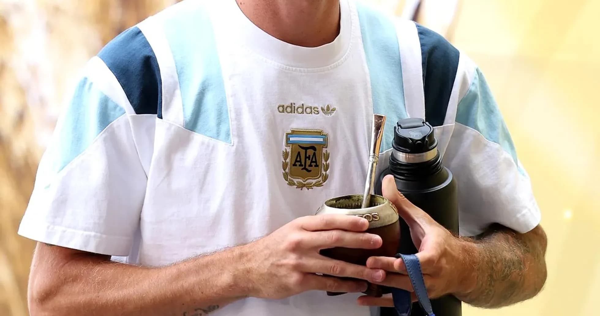 Futbolchi Argentina milliy jamoasi formasida