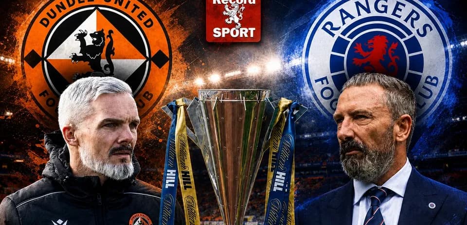 Dundee United and Rangers managers with trophy backdrop