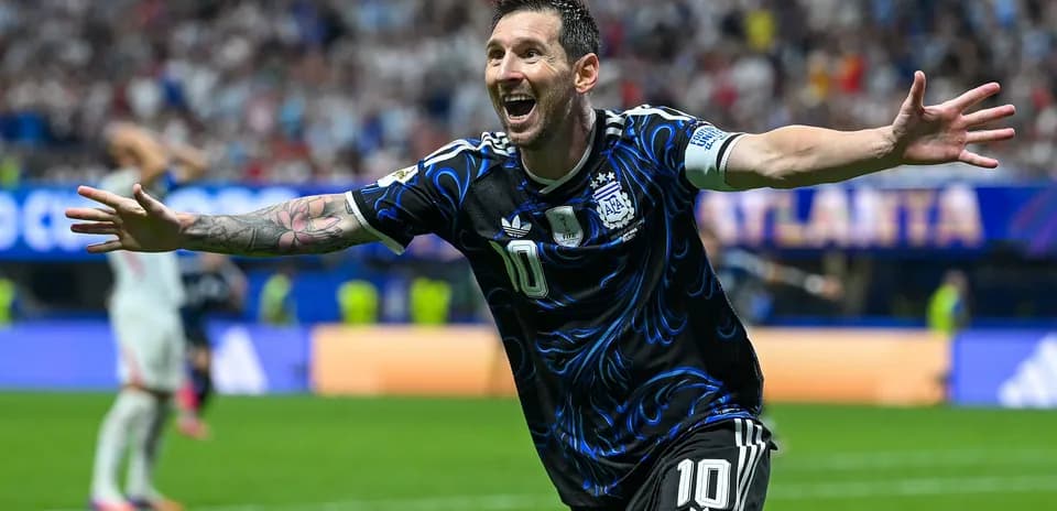 Lionel Messi celebrating a goal for Argentina