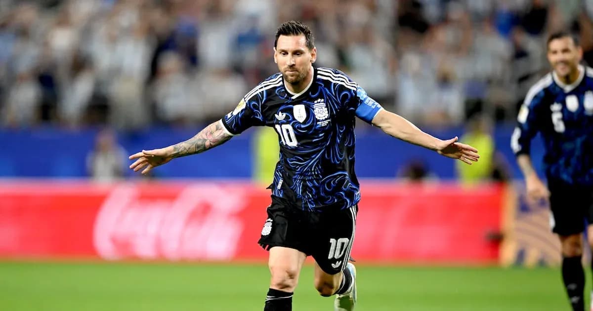 Lionel Messi celebrating a goal for Argentina