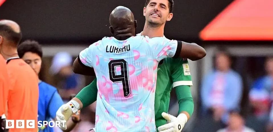 Romelu Lukaku embracing goalkeeper after match