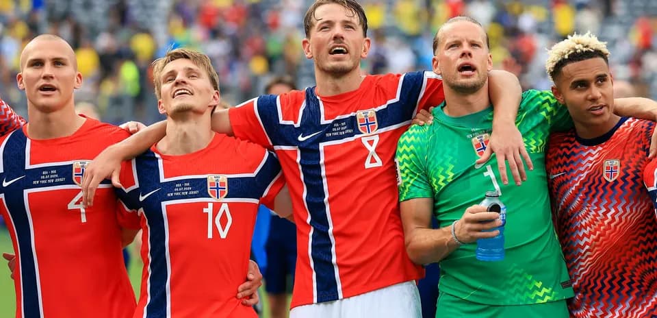 Norwegian players celebrating after a match together