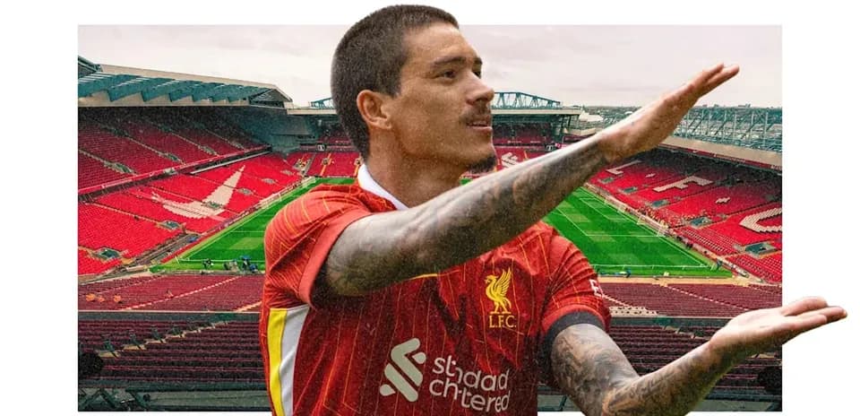 Futbolchi Anfield stadionida harakatda