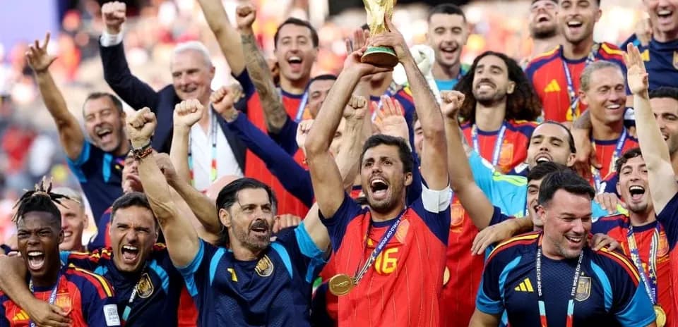 Ispaniya terma jamoasi jahon chempionligini nishonlamoqda