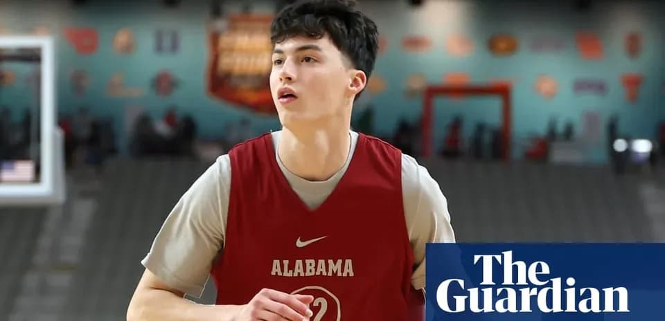 Basketball player practicing in Alabama jersey