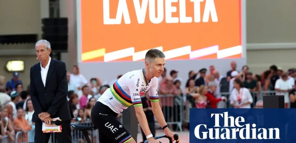 Velosipedchi sahnada La Vuelta oldida tayyorlanmoqda