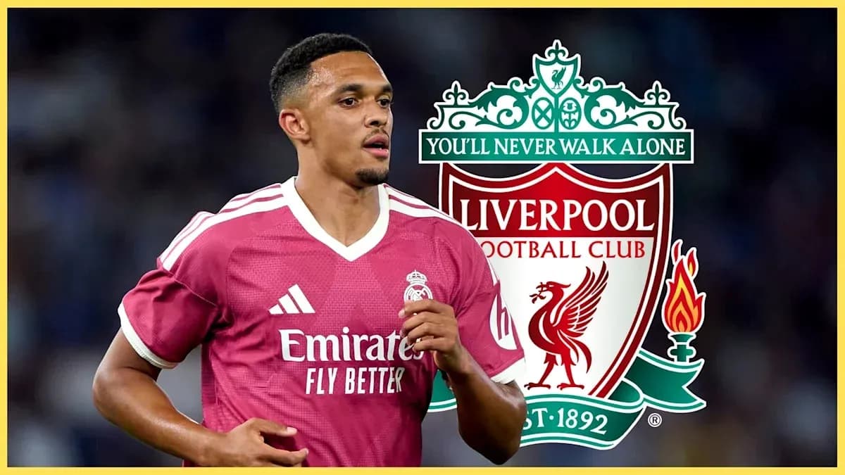 Futbolchi maydonda harakatda, Liverpool logotipi fonida