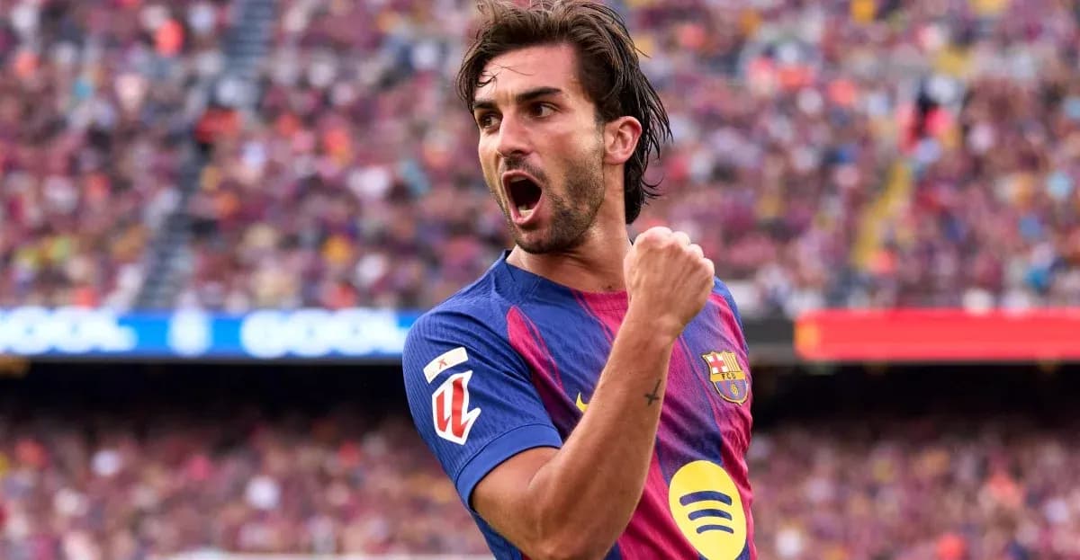 Futbolchi goli nishonlayotgan Barcelona o'yinchisi Futbolchi goli nishonlayotgan Barcelona o'yinchisi