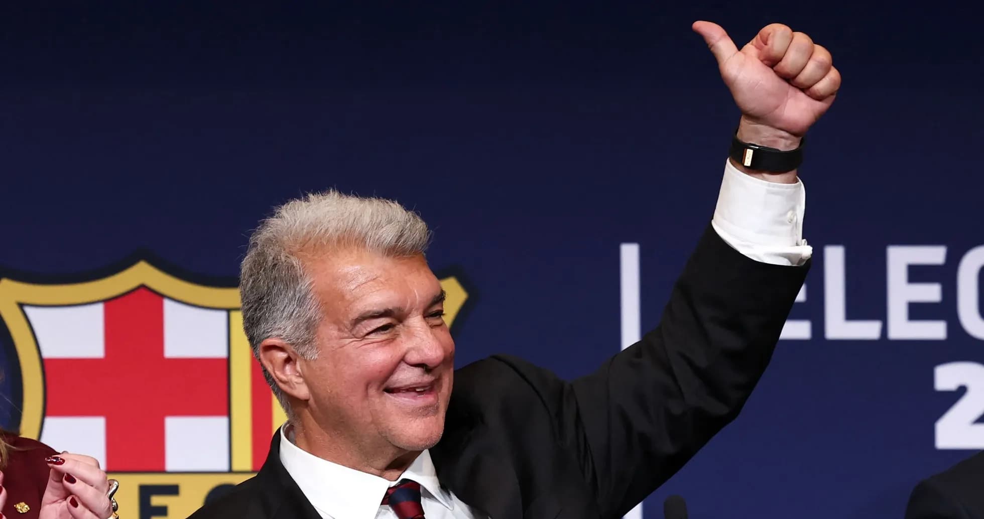 Joan Laporta raising thumb at election event Joan Laporta raising thumb at election event