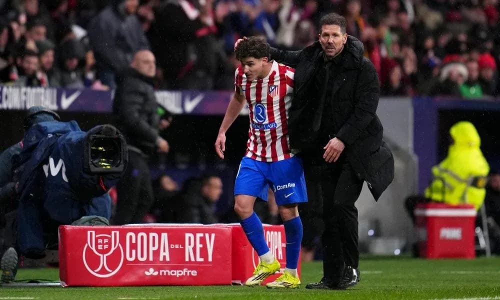 Atlético Madrid player substituted during Copa del Rey match Atlético Madrid player substituted during Copa del Rey match