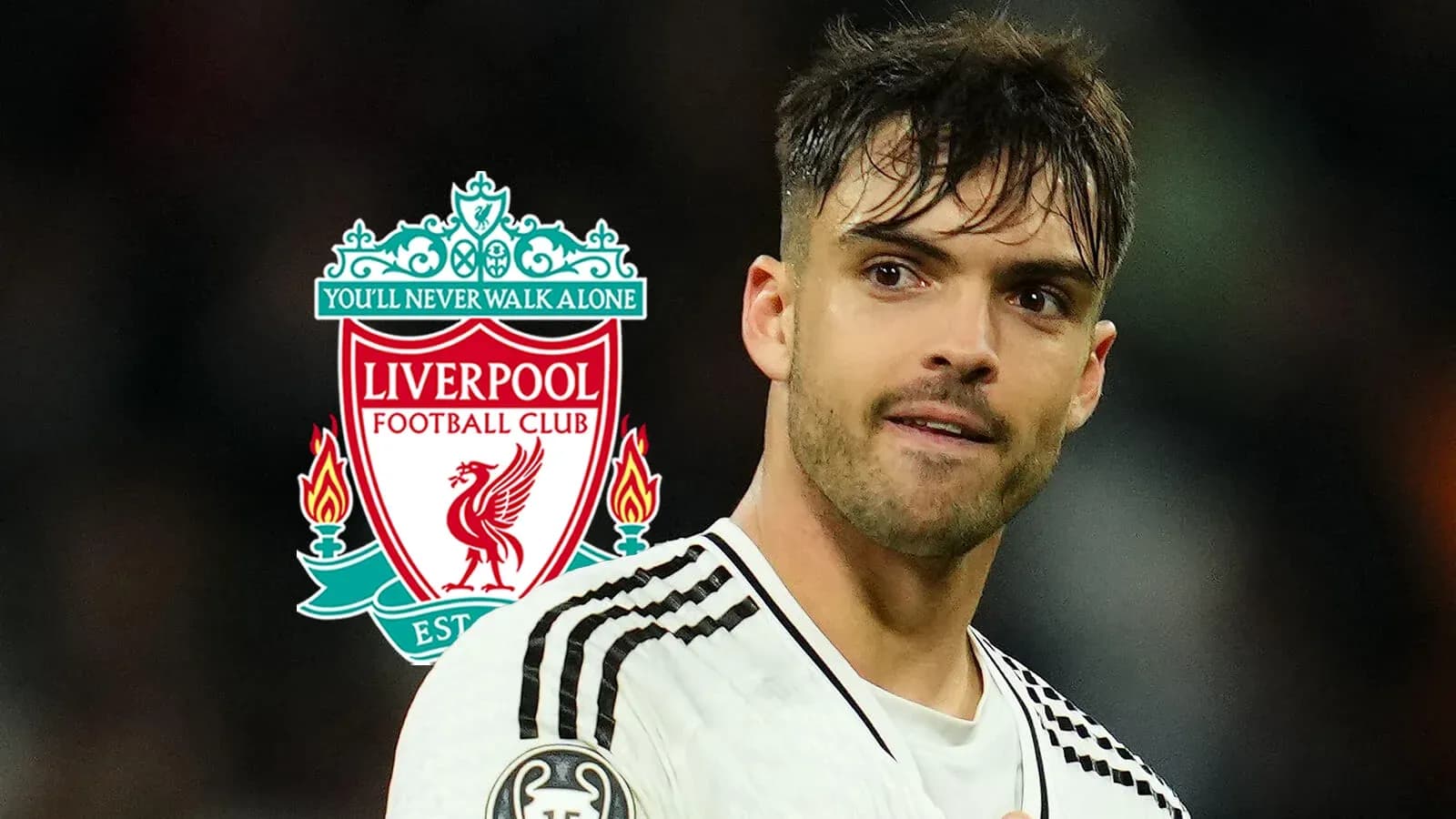 Futbolchi Liverpool logosi bilan o'yinda Futbolchi Liverpool logosi bilan o'yinda