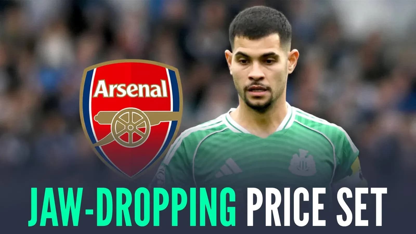 Futbolchi Arsenal logosi bilan maydonda Futbolchi Arsenal logosi bilan maydonda