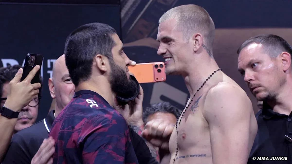 Fighters facing off at UFC weigh-in event Fighters facing off at UFC weigh-in event