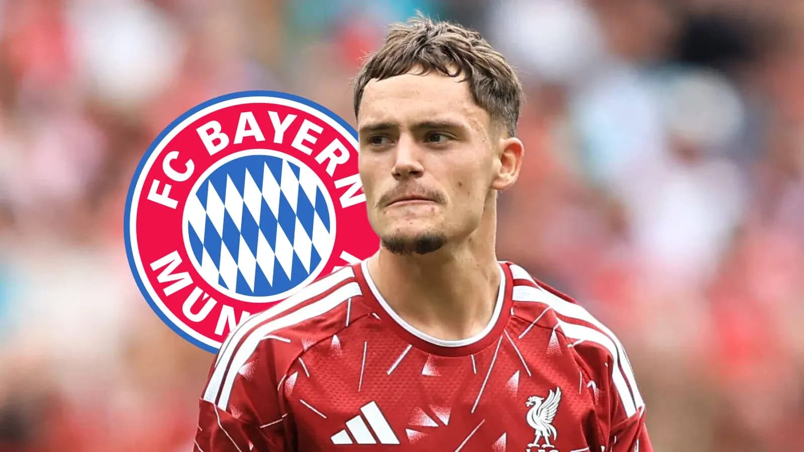 Futbolchi Liverpool forma kiyib turibdi Futbolchi Liverpool forma kiyib turibdi
