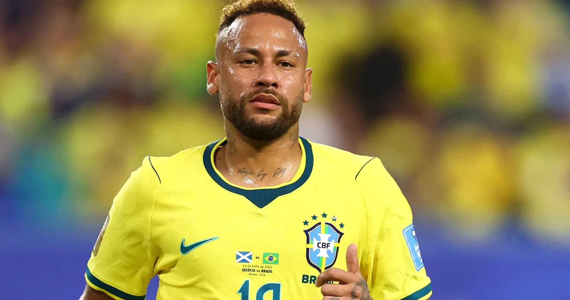Futbolchi Neymar Braziliya terma jamoasi formasida Futbolchi Neymar Braziliya terma jamoasi formasida